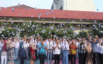 Lulus 100%, SMAN 5 Semarang Resmi Melepas 428 Murid Kelas XII