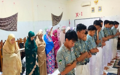 Menguatkan Iman dan Kebersamaan melalui Kegiatan Kokurikuler Siswa SMAN 5 Semarang